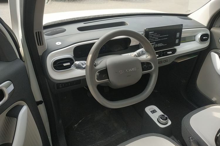 Used Geely Galaxy Panda 2025 210 km – Yuanqi Bear