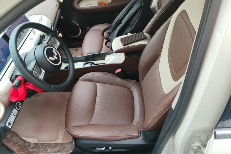 Used Wuling Bingo 2023 333 km Lingxi Connected+ Version Left Front Seat