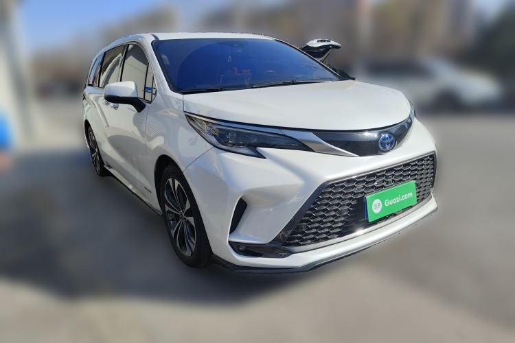 Used Toyota Granvia 2022 2.5L Hybrid Flagship Edition
