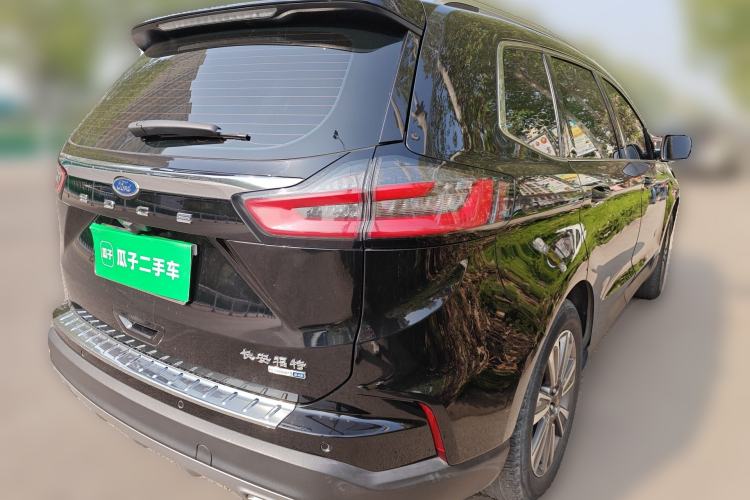 Used Ford Edge 2021 PLUS EcoBoost 245 Two-Wheel-Drive Platinum Edition 5 Seats Rear Right 45 Deg