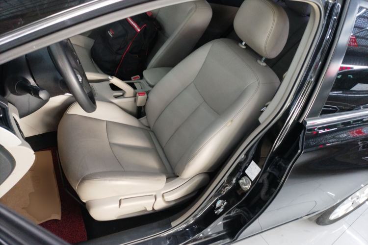 Used Nissan Sylphy 2016 1.6 XL CVT Luxury Edition Left Front Seat