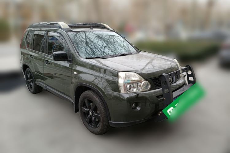 Used Nissan X-Trail 2010 2.5L CVT Flagship Edition 4WD Front Right 45 Deg