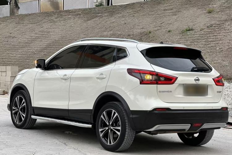 Used Nissan Qashqai 2022 2.0L CVT XV Premier Luxury Edition Exterior 3