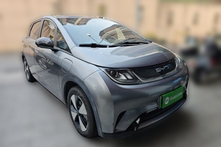 Used BYD Dolphin 2023 420 km Free Version Front Right 45 Deg