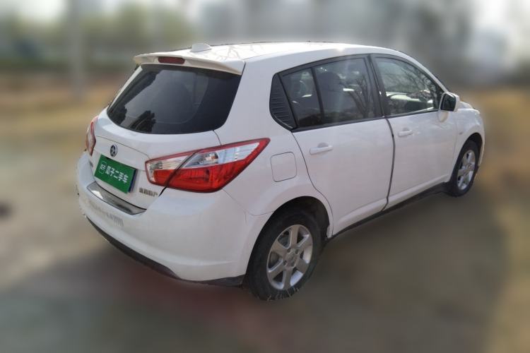 Used Venucia R50 2014 1.6L Manual Splendid Edition Rear Right 45 Deg