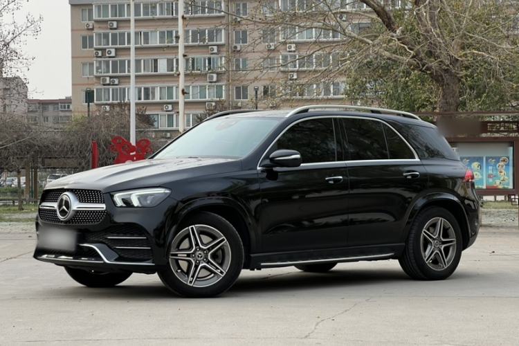 Used Mercedes-Benz GLE 2021 GLE 450 4MATIC Luxury Model Front Left 45 Deg