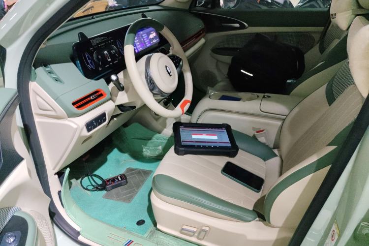 Used ORA Good Cat 2023 401 km Standard Range Premium Version Lithium Iron Phosphate Driver Seat