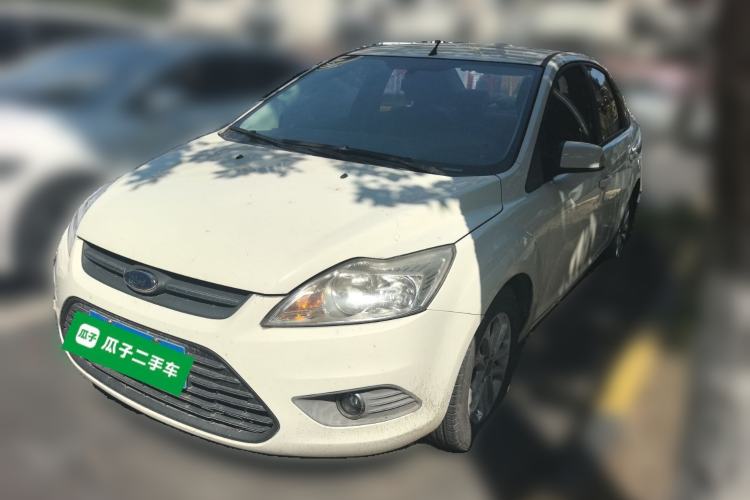 Used Ford Focus 2013 Sedan Classic 1.8L Manual Base Model