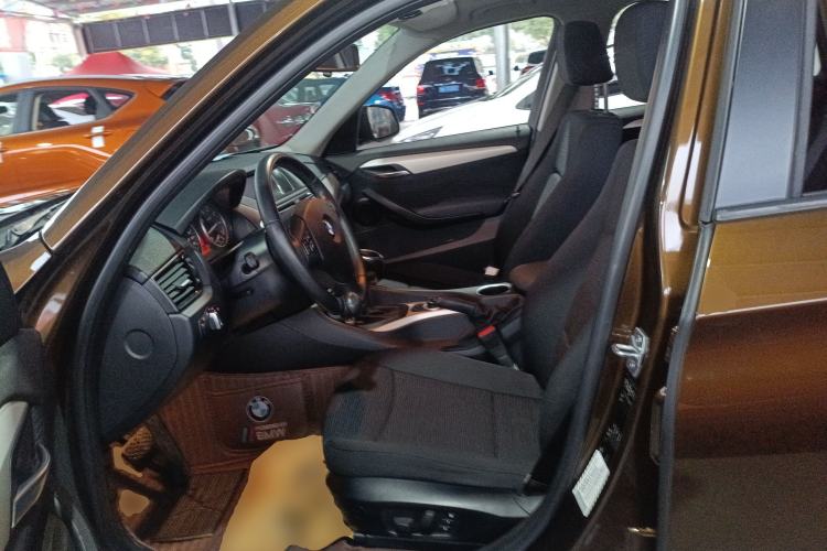 Used BMW X1 2013 sDrive18i Fashion Model