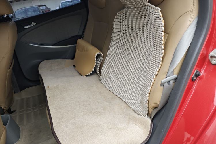 Used Hyundai Verna (older generation) 2010 Sedan 1.4L Automatic Fashionable GT Model Left Rear Seat