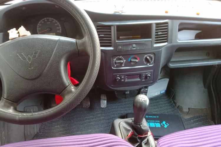 Used Wuling Zhiguang 2013 1.0L Practical Version