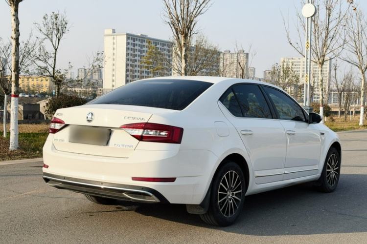 Used Skoda Octavia 2019 TSI230 DSG SmartDrive Luxury Edition China V Standard