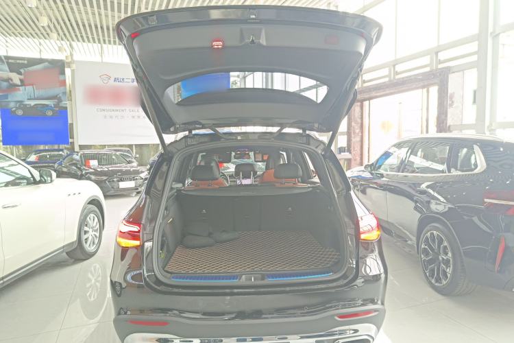 Used Mercedes-Benz GLC 2023 GLC 260 L 4MATIC Dynamic Edition 5-seater
