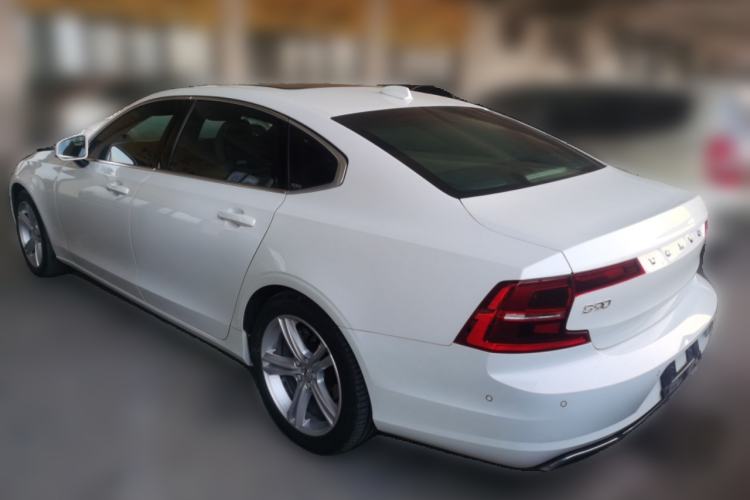 Used Volvo S90 2018 T4 Zhiyuan Edition Rear Left 45 Deg