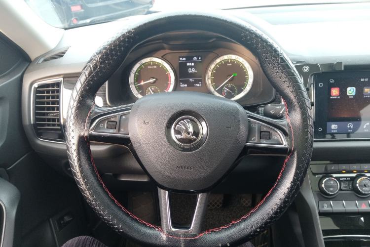 Used Skoda Kodiaq 2018 Facelifted TSI330 5-Seater Two-Wheel-Drive Luxury Enjoyment Edition