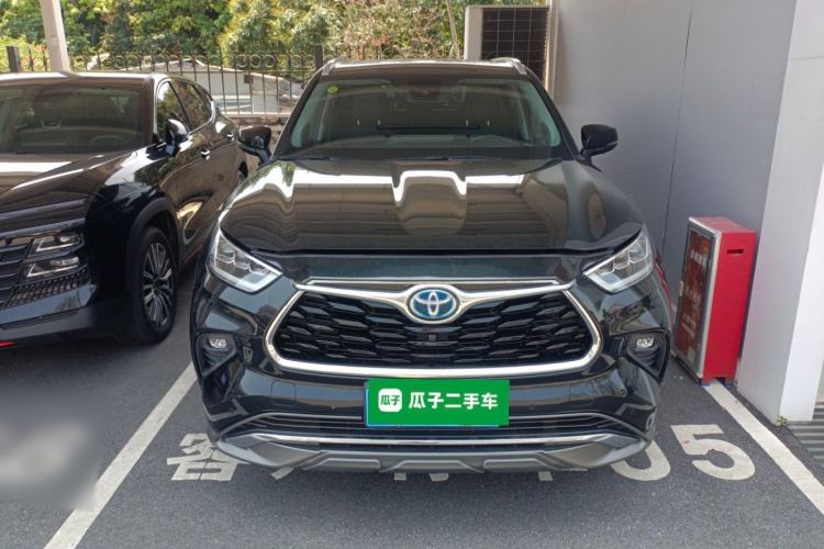 Used Toyota Highlander 2022 Dual-Engine 2.5L Four-Wheel Drive Supreme Edition 7-Seater Front