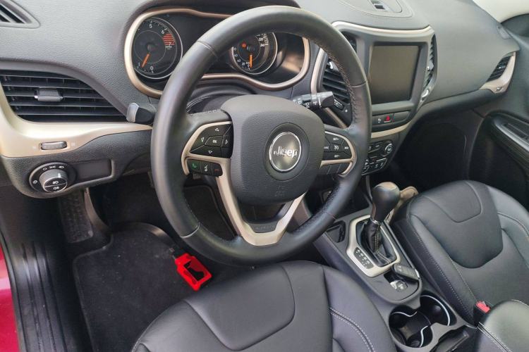 Used Jeep Cherokee 2016 2.4L Leading Smart Version