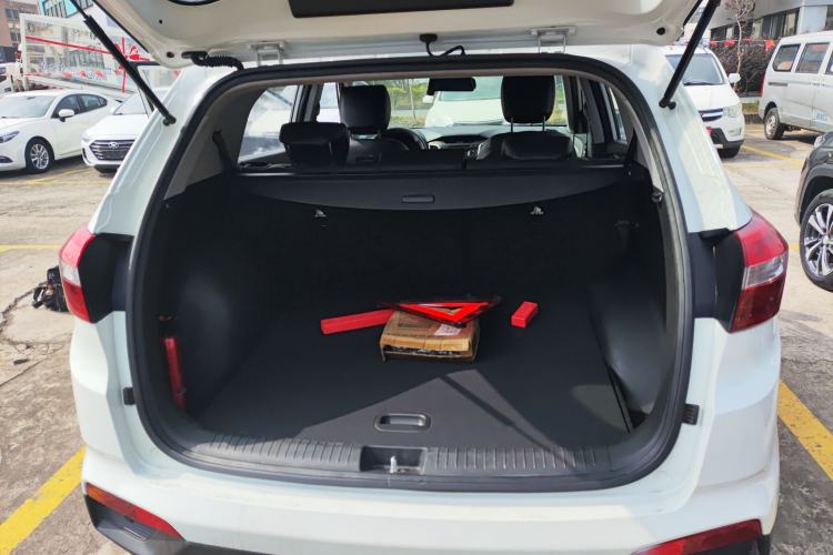 Used Hyundai ix25 2015 1.6L Automatic Two-Wheel Drive Smart GLS Trim Trunk