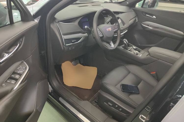 Used Cadillac XT4 2018 28T Two-Wheel Drive Leading Version