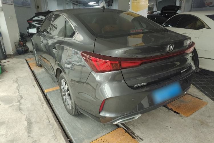 Used CHANGAN Eado 2023 Changan Edition PLUS Blue Whale NE 1.4T GDI DCT Prestige Version