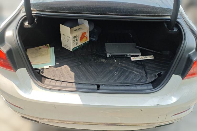 Used BMW 5 Series New Energy 2019 Updated Version 530Le Luxury Package Trunk