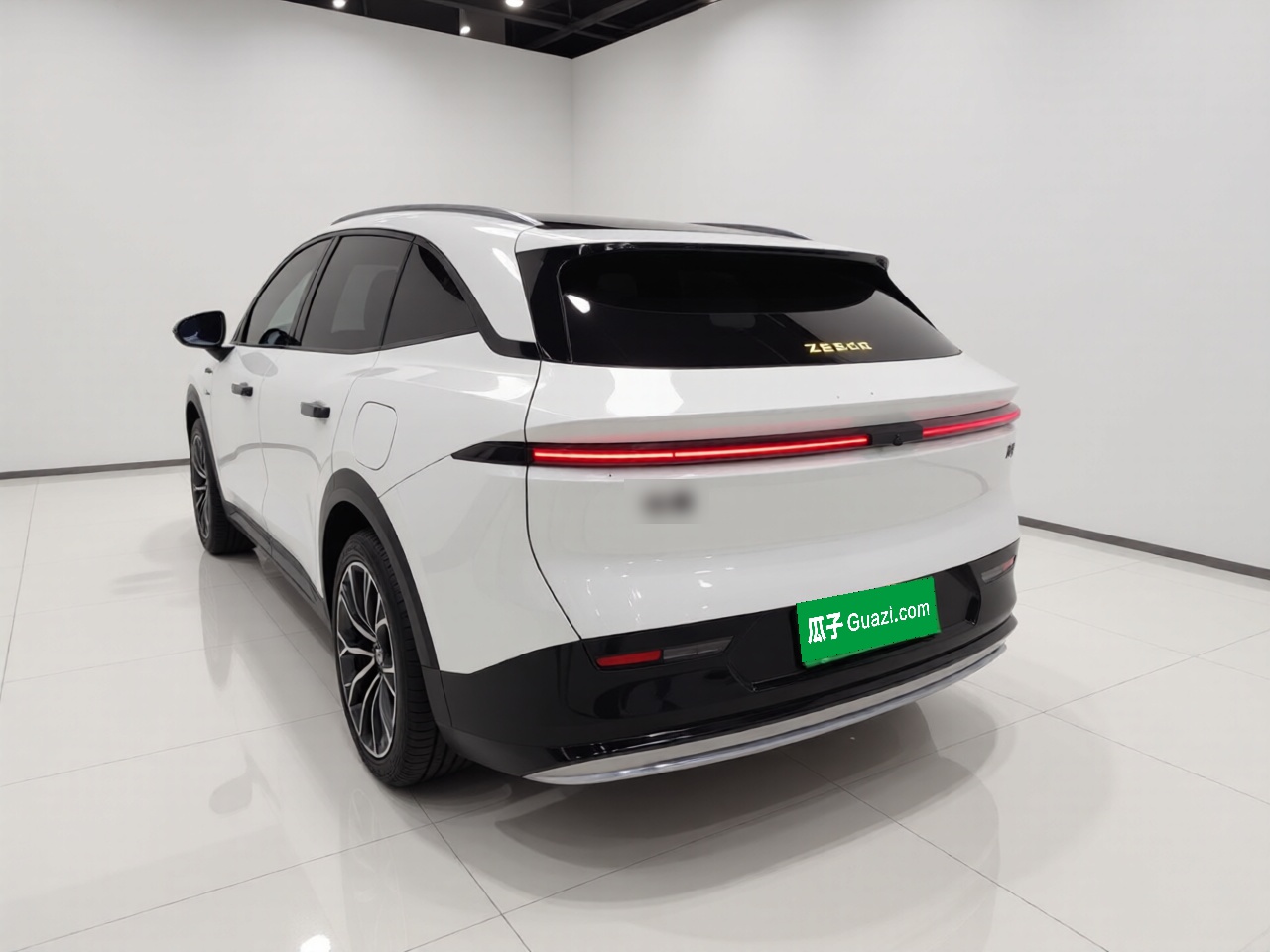 Zeekr 7X 2025 100 kWh Long-Range Rear-Wheel Drive with Intelligent Driving Features — снимка 4