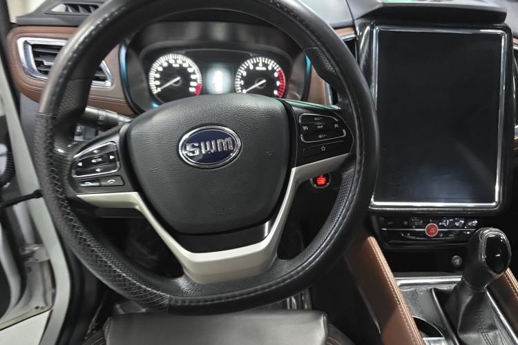Used SWM X7 2019 1.5T automatic Comfort version 7 seats Steering Wheel