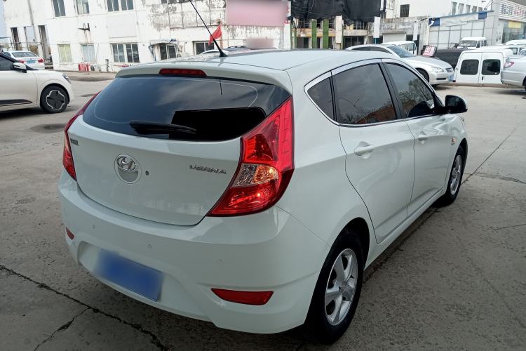 Used Hyundai Verna Ray 2014 1.4L Automatic GLX Rear Right 45 Deg
