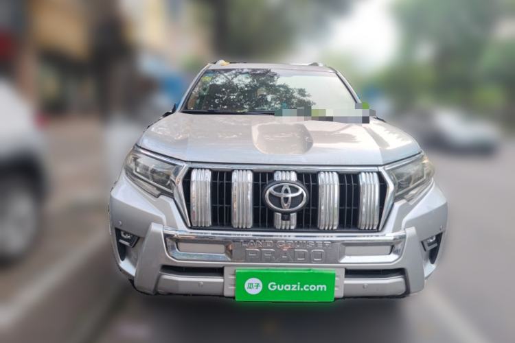 Used Toyota Land Cruiser  Front