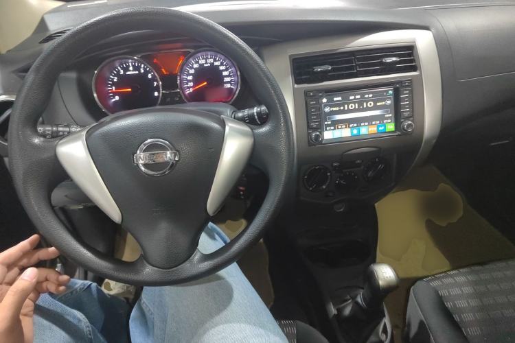 Used Nissan Livina 2013 Jingrui 1.6XL Manual Comfort Edition