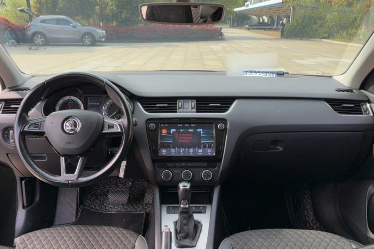 Used Skoda Octavia 2018 1.6L Automatic Luxury Edition
