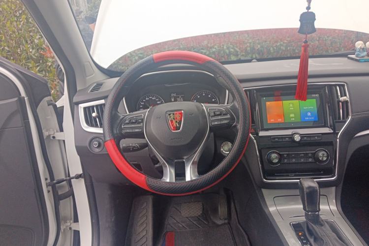 Used Roewe RX5 2018 20T Two-Wheel Drive Automatic Flagship Edition
