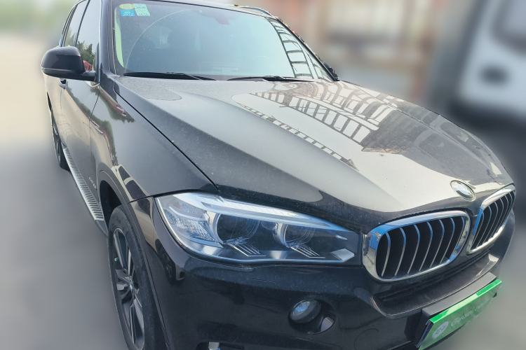 Used BMW X5 2017 xDrive35i Elegant Edition Front Right 45 Deg