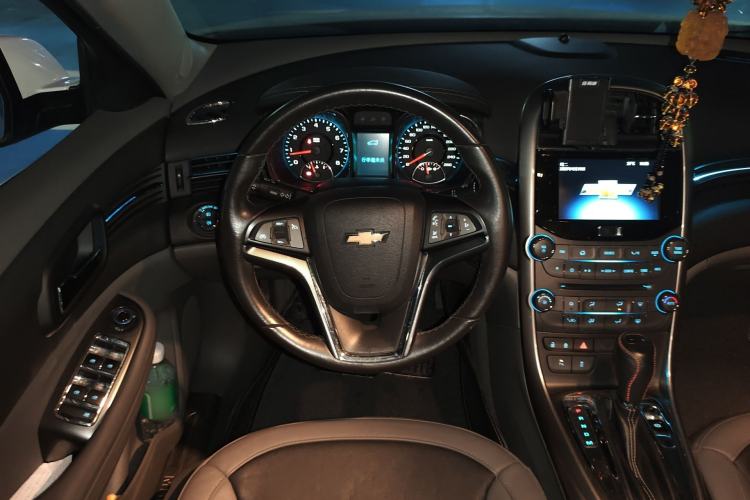 Used Chevrolet Malibu 2014 2.4L Automatic Luxury Edition Steering Wheel