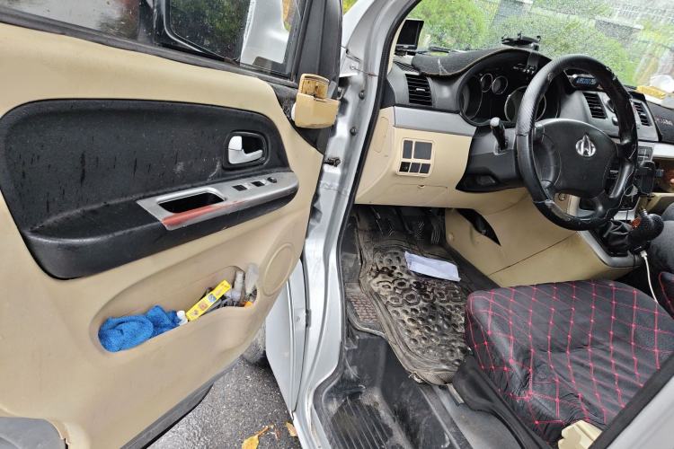 Used CHANGAN KAICHENG Ruixing M90 2017 2.0L Value Edition High-Roof 6-Seater Dual-Swing Doors 4G94S Driver Seat