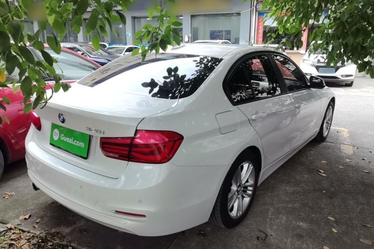 Used BMW 3 Series 2016 320i Fashion Model
