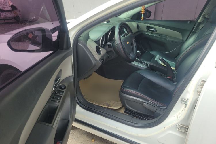 Used Chevrolet Cruze 2011 1.6L SL Grand Touring Edition Automatic
