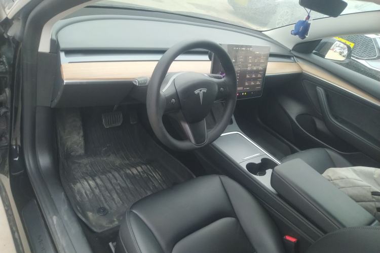 Used Tesla Model 3 2022 Rear-Wheel-Drive Version Center Console