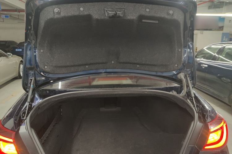 Used Infiniti Q70 2019 Q70L 2.0T Elite Plus Version
