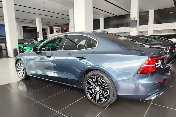 Used Volvo S60 New Energy 2022 T8 eDrive Hybrid All-Wheel Drive Smart Luxury Edition