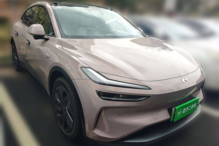 Used ONVO L60 2024 60 kWh Rear-Drive Version Front Right 45 Deg