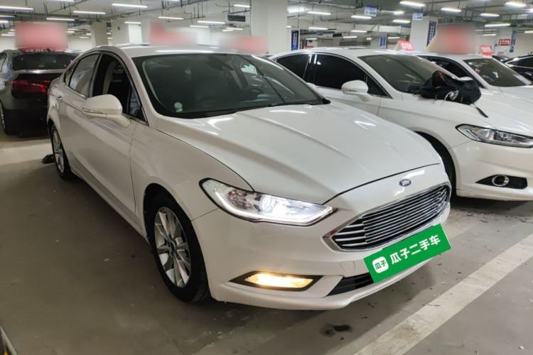 Used Ford Mondeo 2017 EcoBoost 200 Stylish Model Front Right 45 Deg