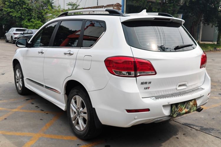 Used Haval H6 2017 Classic Edition 1.5T Manual Two-Wheel Drive Urban Model Exterior 3