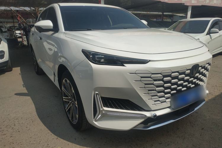 Used CHANGAN UNI-K 2024 2.0T Two-Wheel Drive Global Edition
