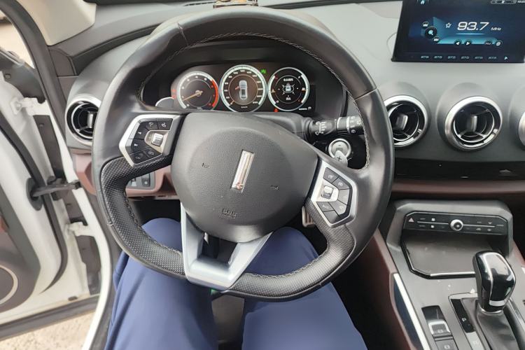 Used Wey VV7 2017 2.0T Ultra-Luxury Version
