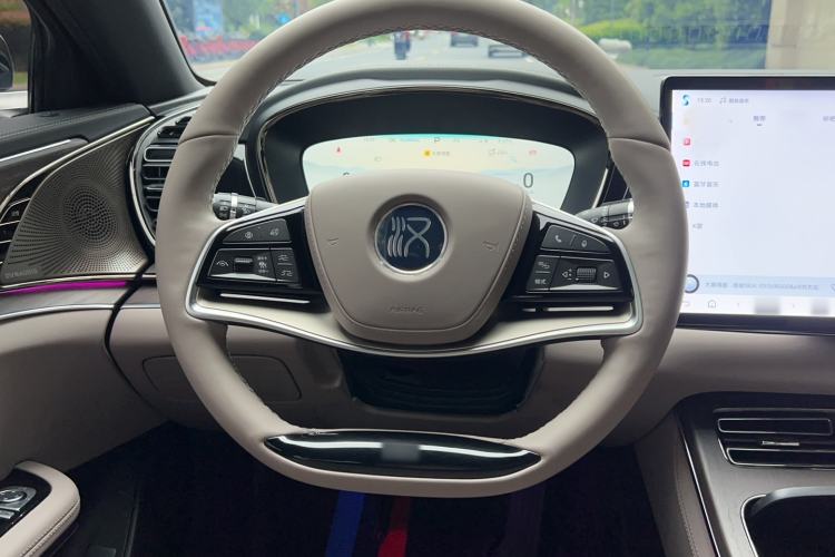 Used BYD Han 2024 DM-i Glory Edition 200KM Flagship Model Steering Wheel