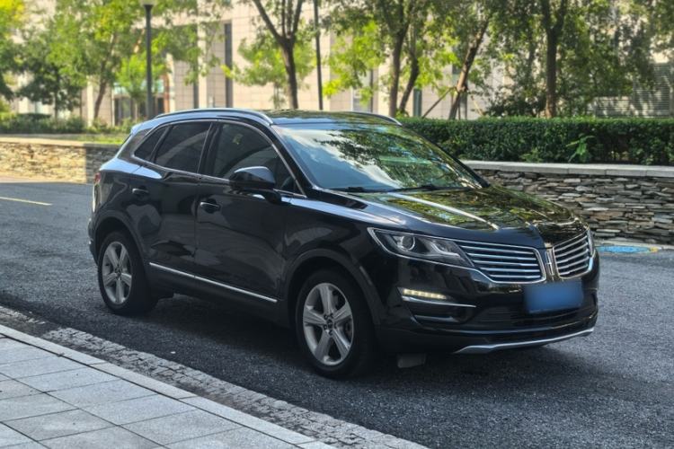 Used Lincoln MKC 2017 2.0T Two-Wheel Drive Deluxe Edition
