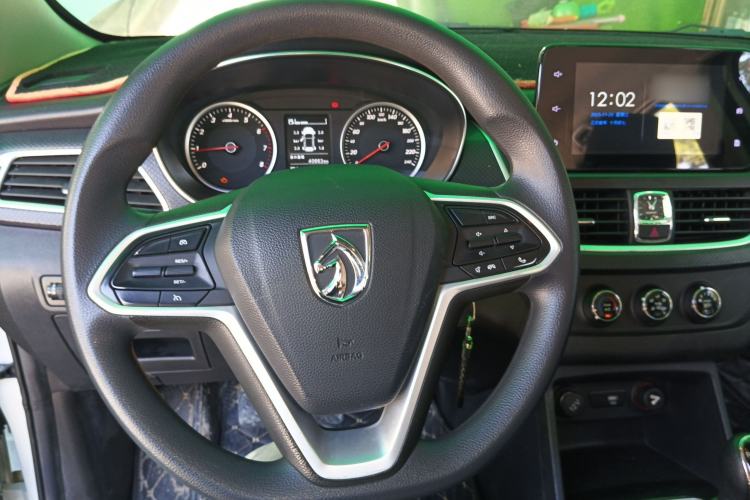 Used Baojun 730 2019 1.5L Manual Fashion Model 7-seater China VI