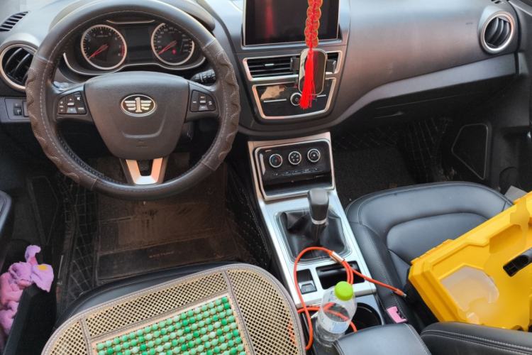 Used Bestune X40 2019 1.6L Manual Luxury Edition China V