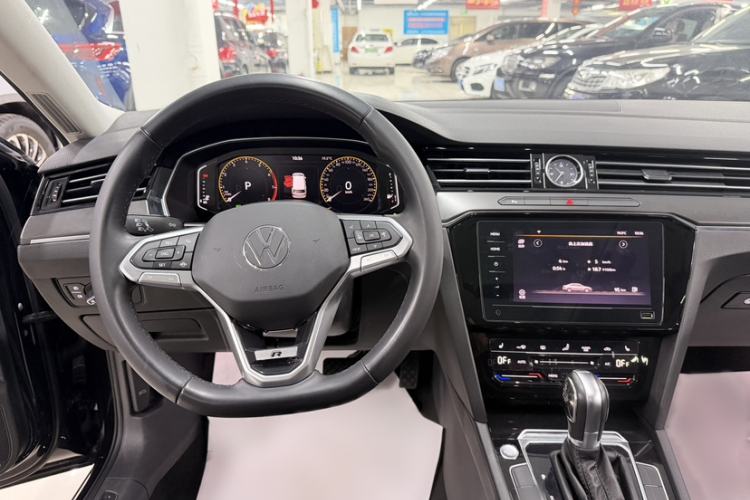 Used Volkswagen Magotan 2020 330TSI DSG Leading Model Interior 3